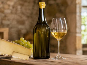 Vin jaune du Jura : conseils de dégustation et de conservation