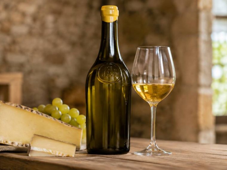 Vin jaune du Jura : conseils de dégustation et de conservation